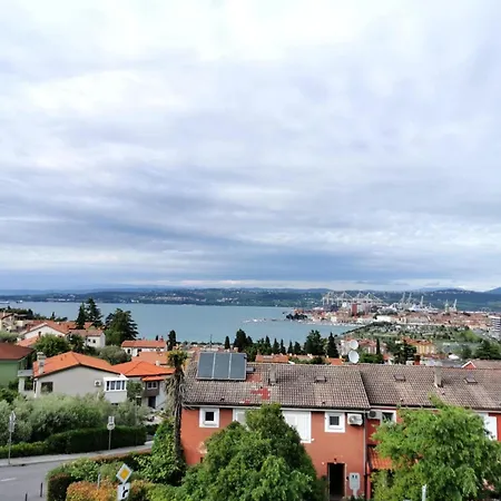 Apartma Koperinn