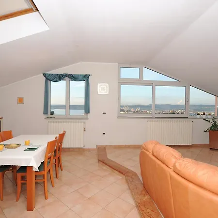 Apartma Koperinn